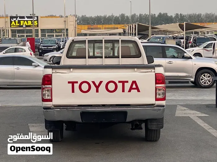 Toyota Hilux 2014 photo 3