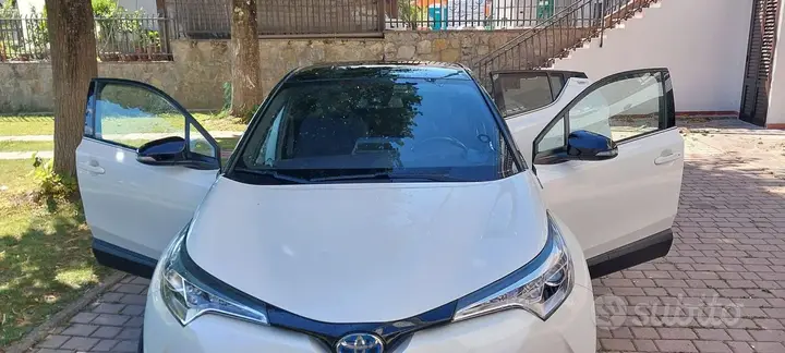 Toyota C-Hr 2017 photo 4