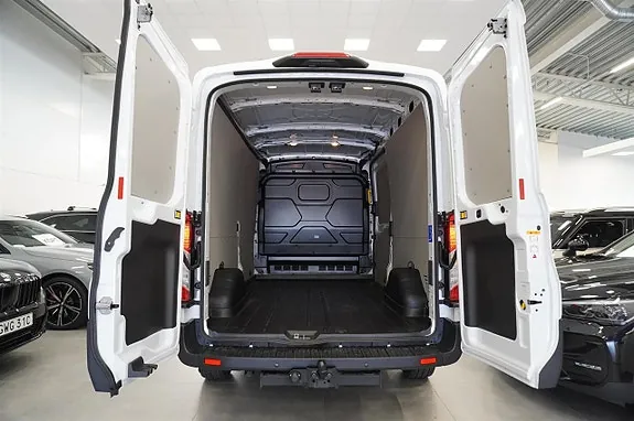 Ford Transit 2026 photo 5