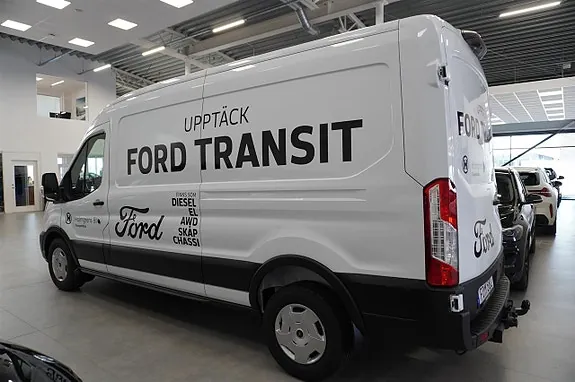 Ford Transit 2026 photo 2