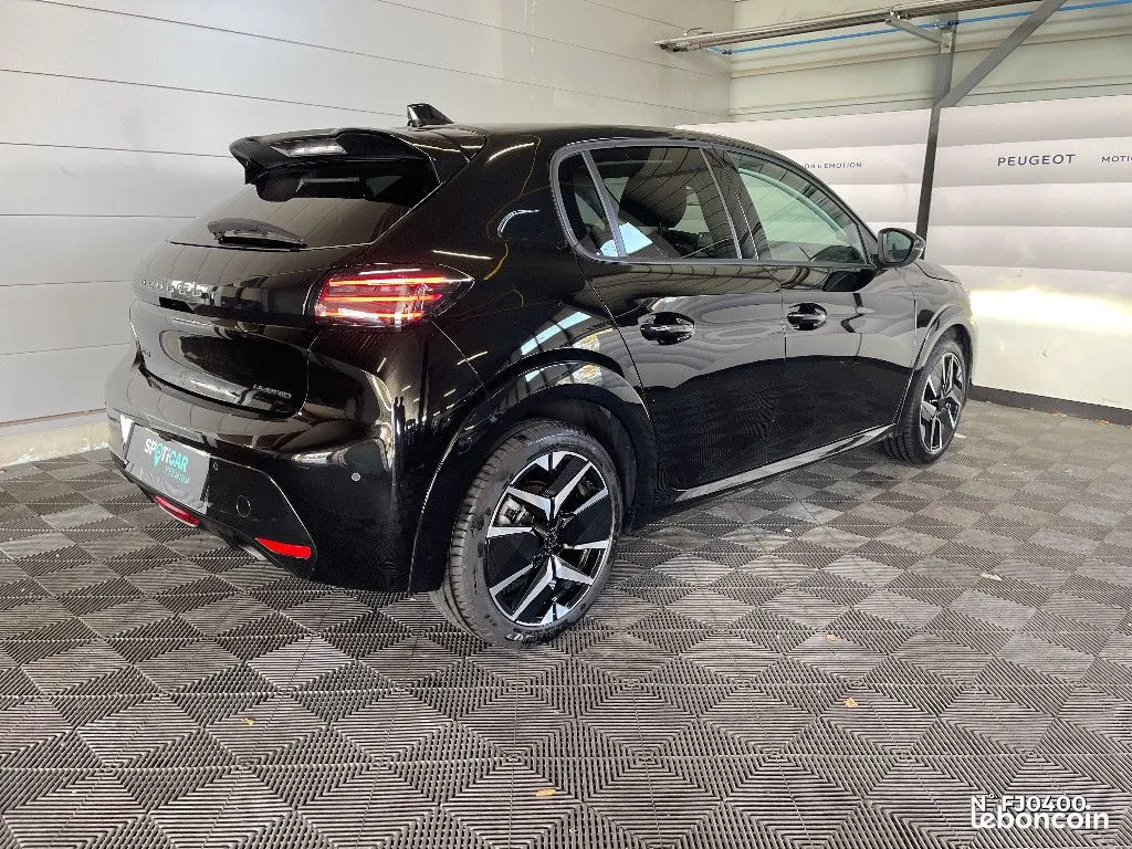 Peugeot 208 2025 photo 4