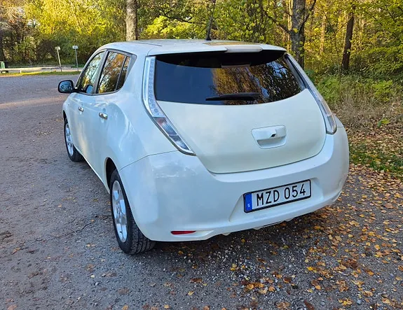 Nissan Leaf 2016 photo 3