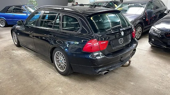 BMW 320D 2009 photo 5