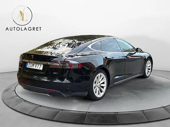 Tesla Model S 2015 photo 5