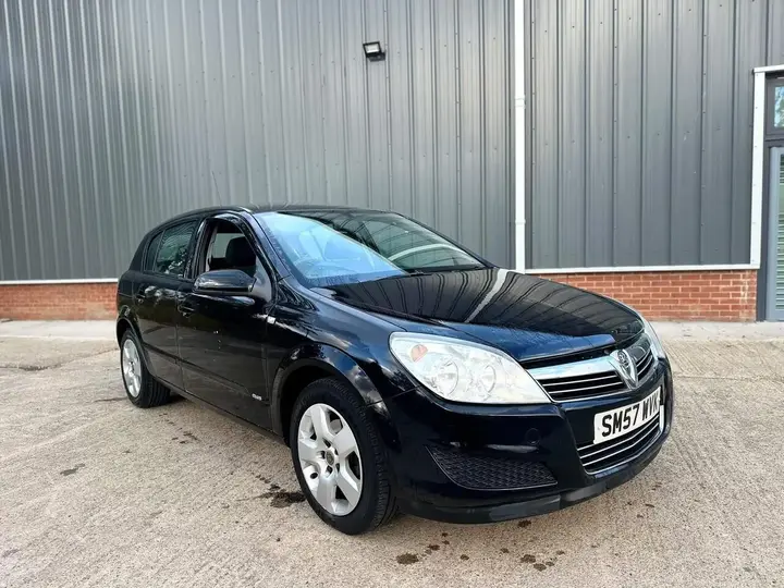 Vauxhall Astra 2007 photo 5