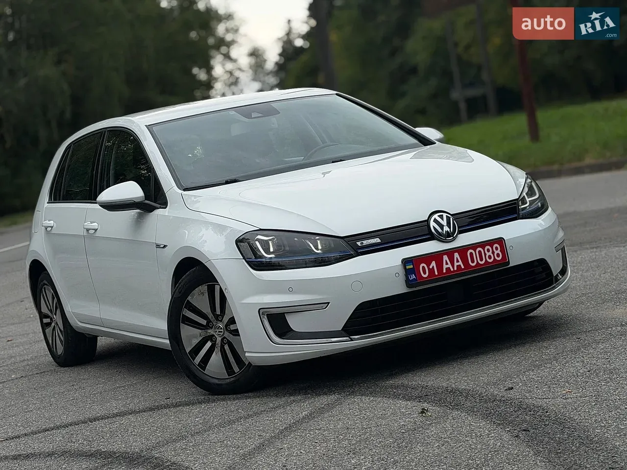 Volkswagen E-Golf 2015 photo 3
