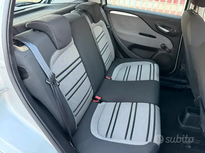 Fiat Punto Evo 2012 photo 5