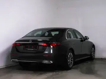 Mercedes-Benz E-Class 2024 photo 3
