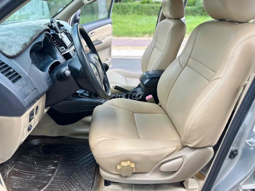 Toyota Fortuner 2014 photo 4