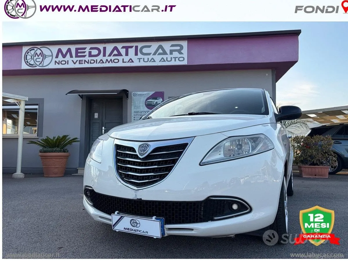 Lancia Ypsilon