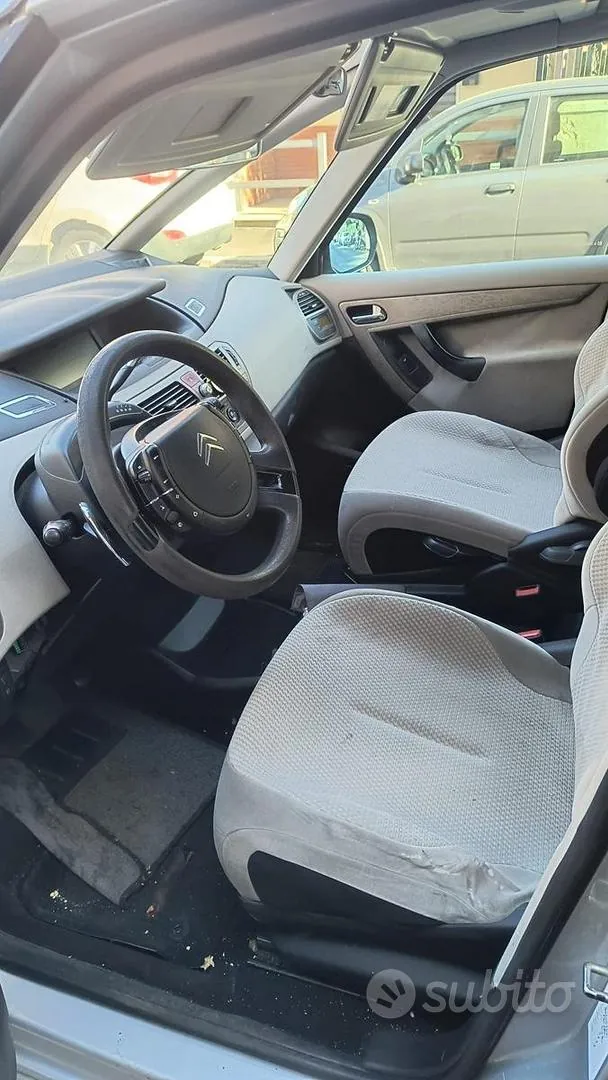 Citroen C4 2007 photo 5