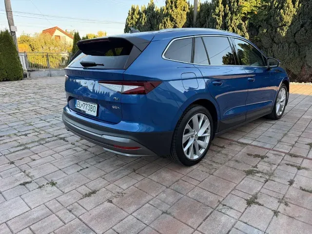 Skoda Enyaq 2023 photo 4