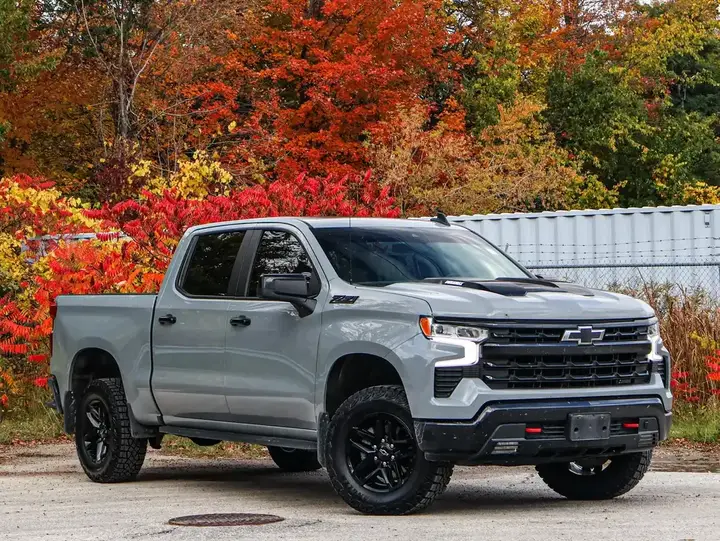 Chevrolet Silverado 1500 2024 photo 2