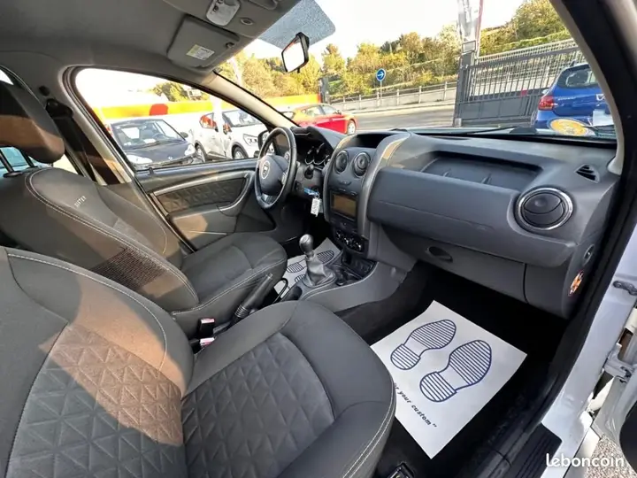 Dacia Duster 2014 photo 5
