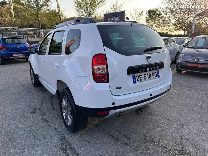 Dacia Duster 2014 photo 3