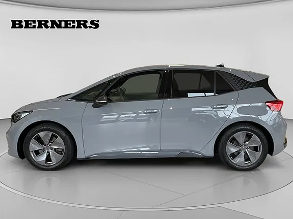 Cupra Born 2024 photo 2