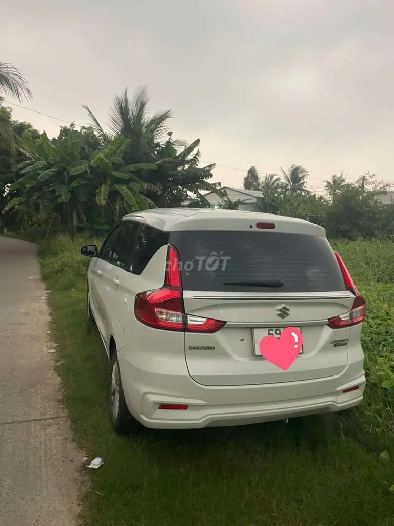 Suzuki Ertiga 2023 photo 5