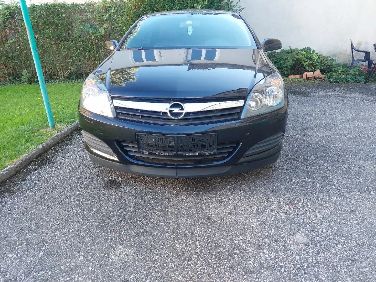 Opel Astra 2006 photo 2