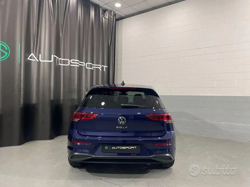 Volkswagen Golf 2024 photo 5