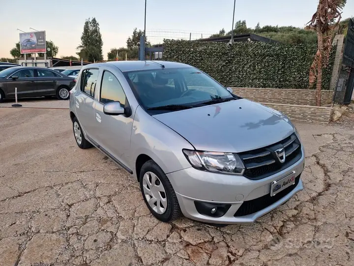 Dacia Sandero 2015 photo 4