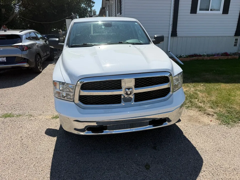 Dodge Ram 1500 2022 photo 3