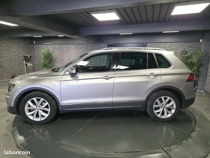 Volkswagen Tiguan 2019 photo 2