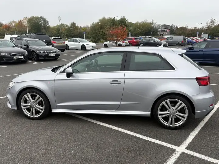 Audi A3 2017 photo 5
