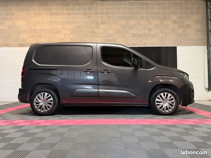 Peugeot Partner 2021 photo 3
