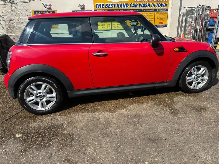 Mini Hatch