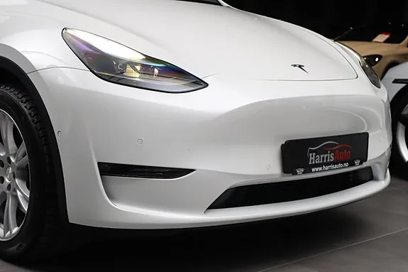 Tesla Model Y 2021 photo 2