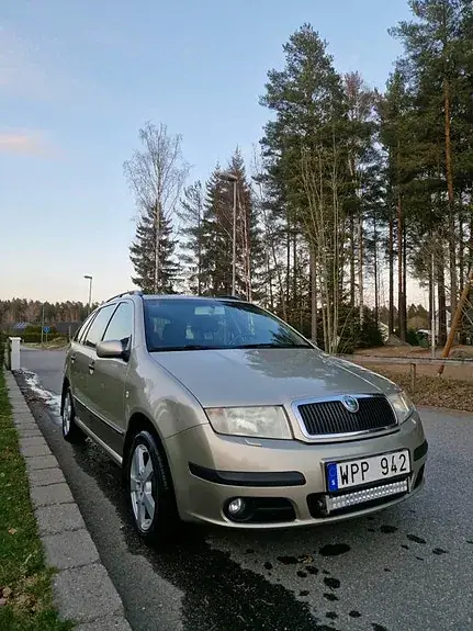 Skoda Fabia 2005 photo 4