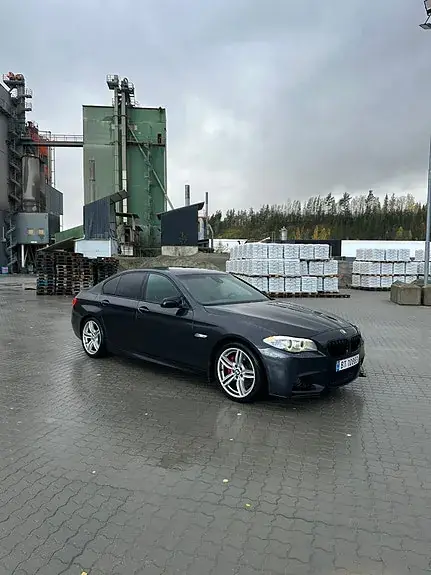 BMW 525D 2011 photo 2