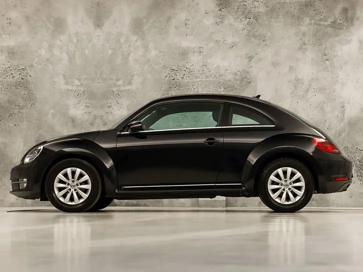 Volkswagen Beetle 2012 photo 2