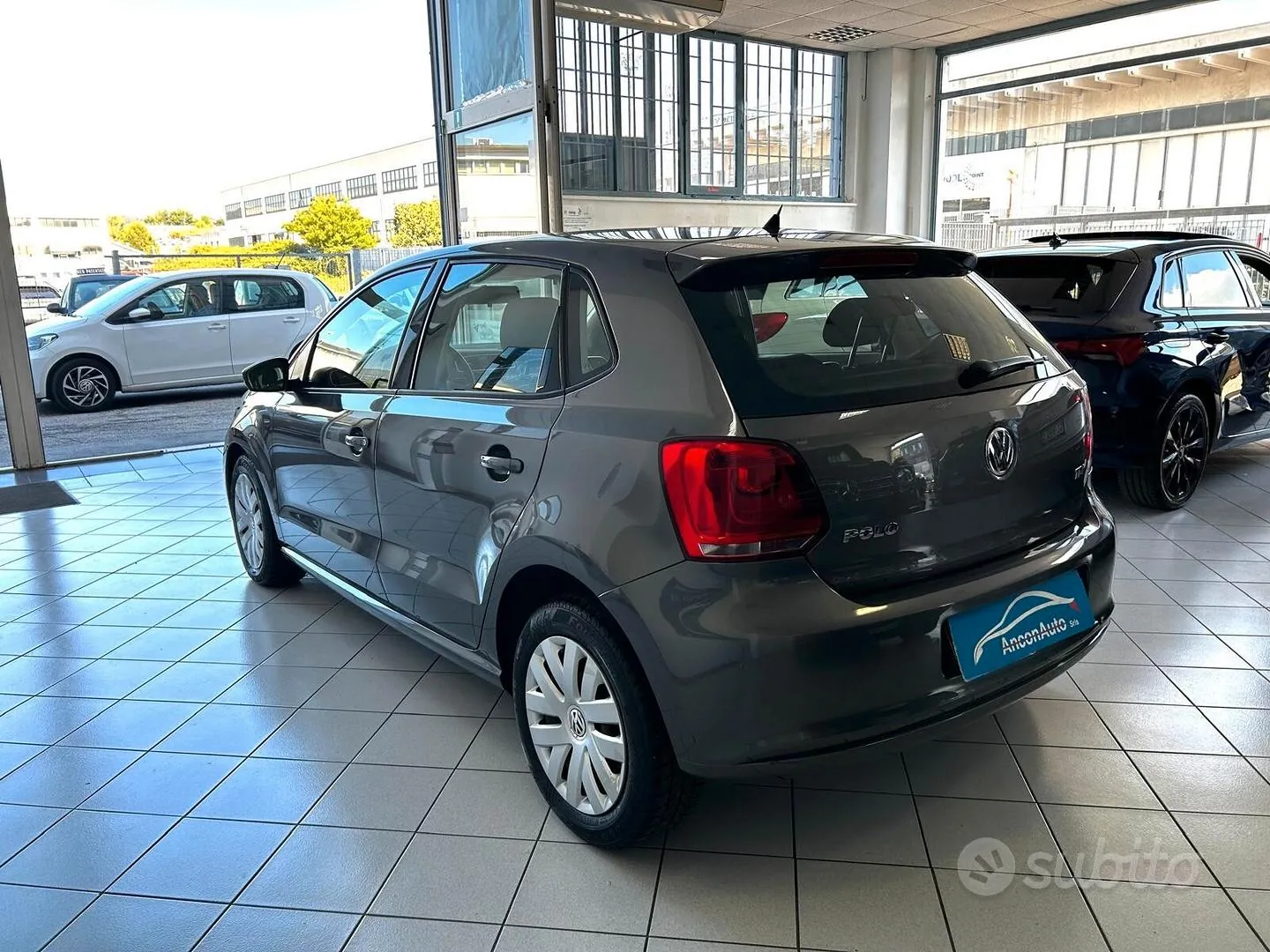 Volkswagen Polo 2013 photo 2