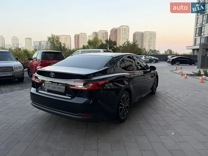 Toyota Camry 2024 photo 5