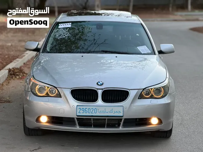 BMW 5 Series 2005 photo 2