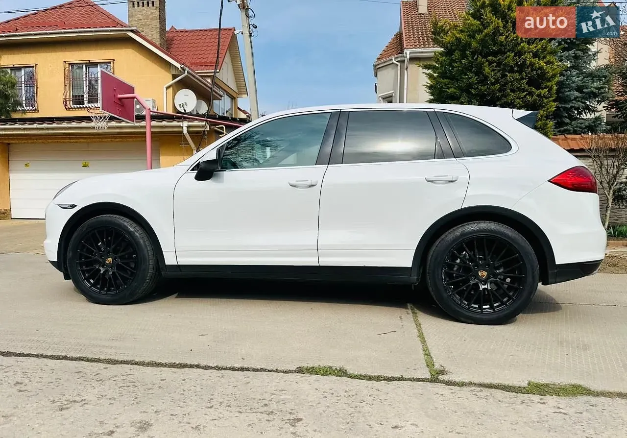 Porsche Cayenne 2013 photo 4