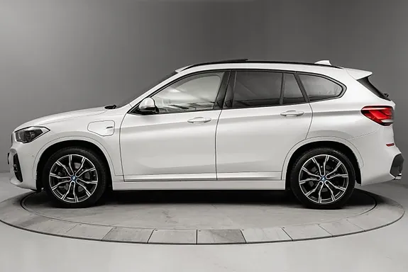 BMW X1 2022 photo 2