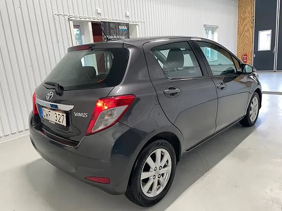 Toyota Yaris 2013 photo 5