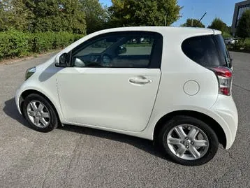 Toyota Iq