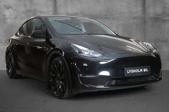 Tesla Model Y 2022 photo 2