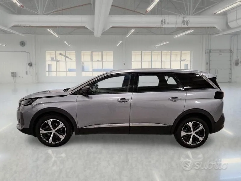 Peugeot 5008 2023 photo 5