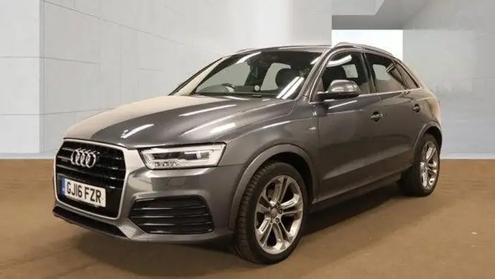 Audi Q3 2016 photo 2