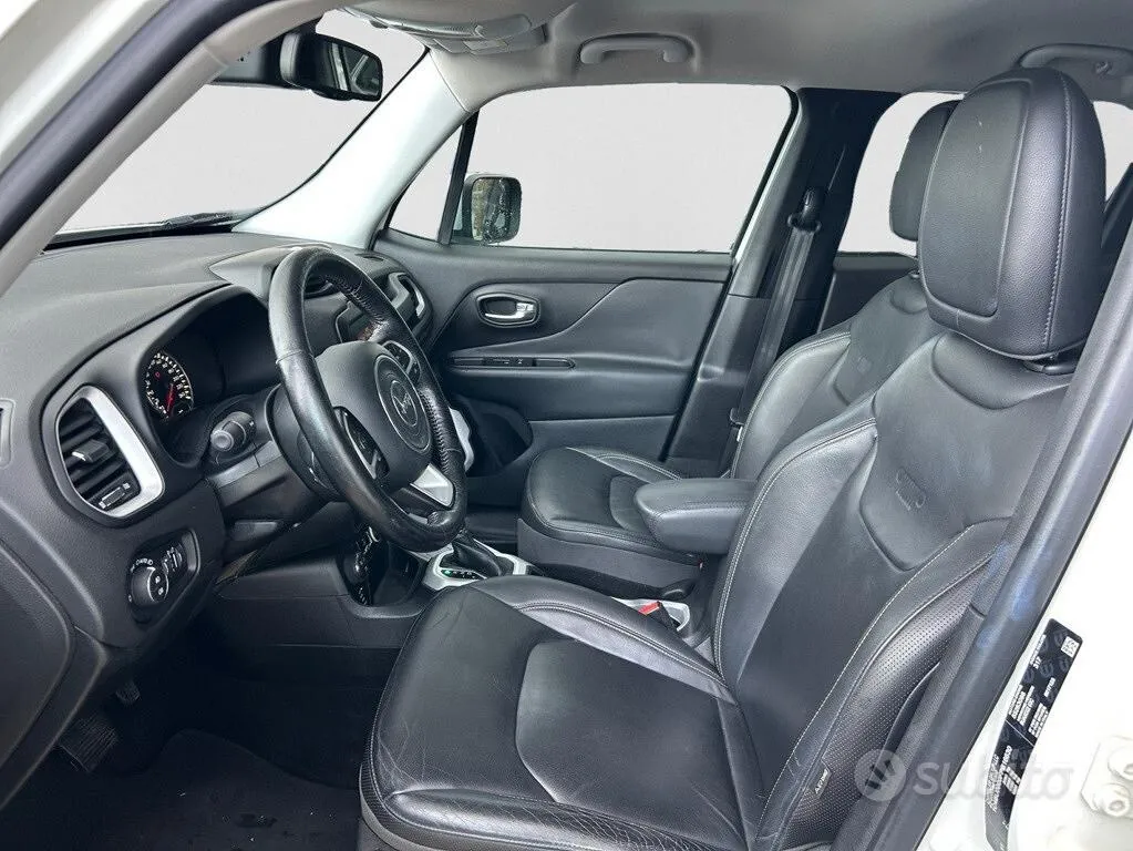 Jeep Renegade 2015 photo 5