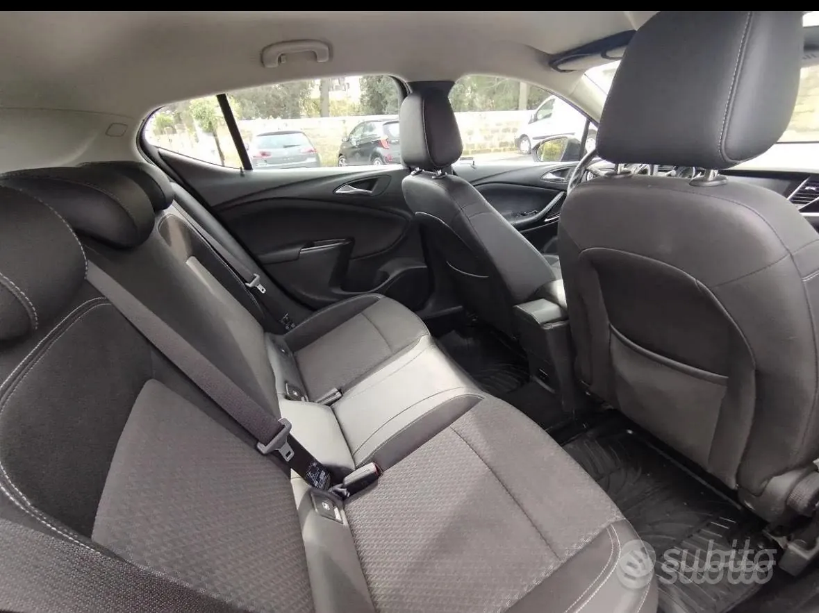 Opel Astra 2016 photo 3