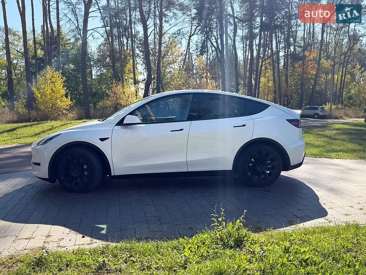 Tesla Model Y 2021 photo 4