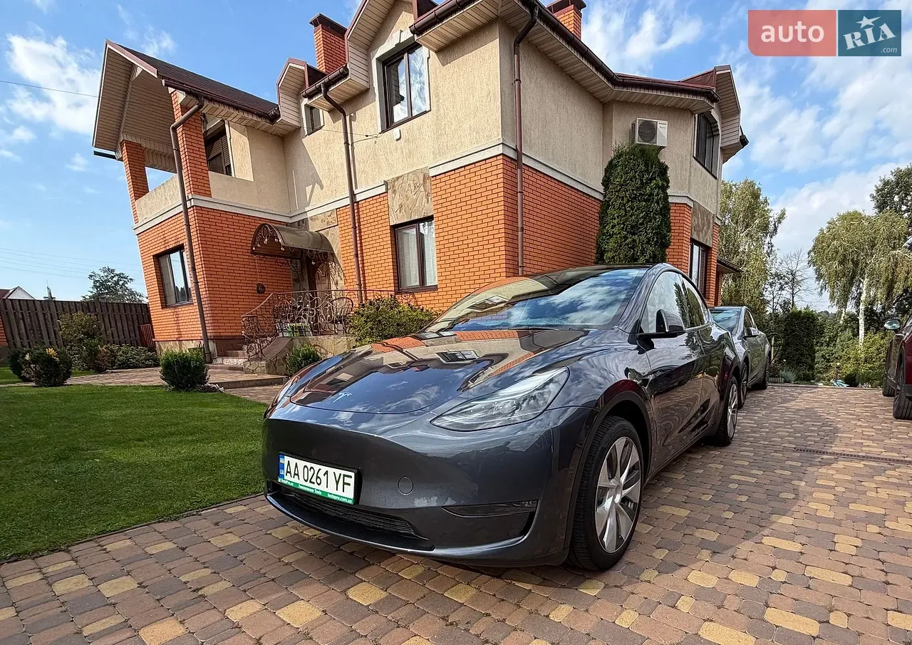 Tesla Model Y
