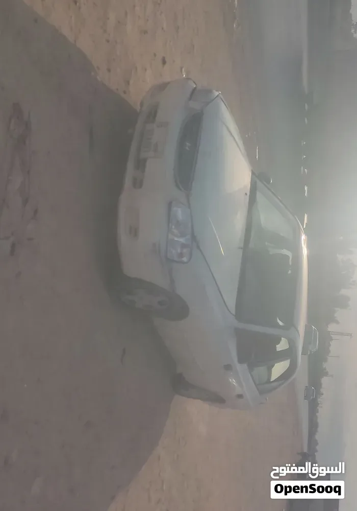 Hyundai Verna 2002 photo 4