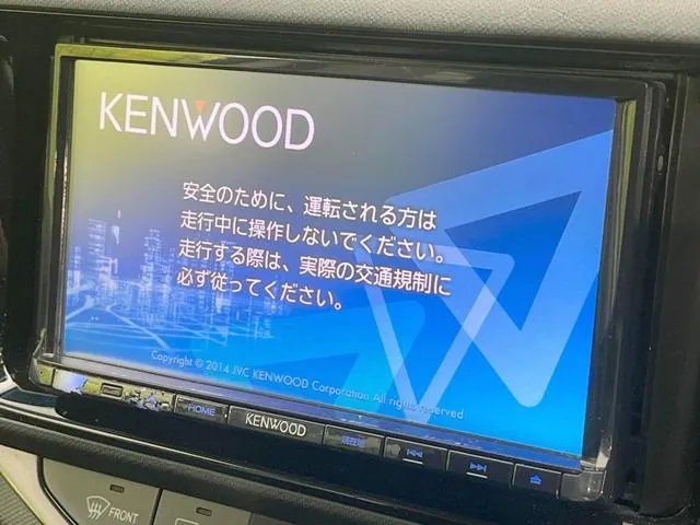 Toyota Aqua 2015 photo 3