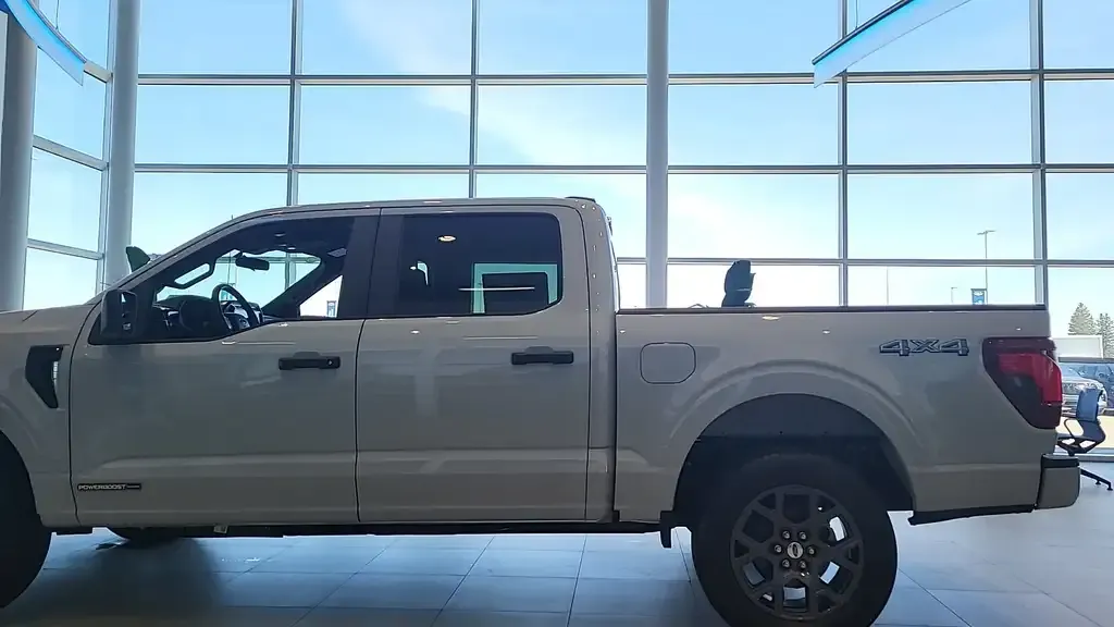 Ford F-150 2026 photo 4